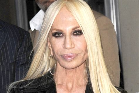 donatella versace foto da giovane|donatella versace today images.